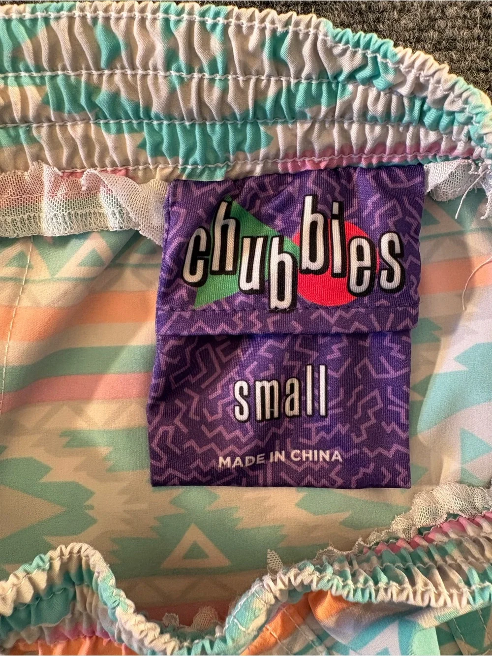 Chubbies Men’s Small Aztec Geometric 5” Swim Trunks Colorful